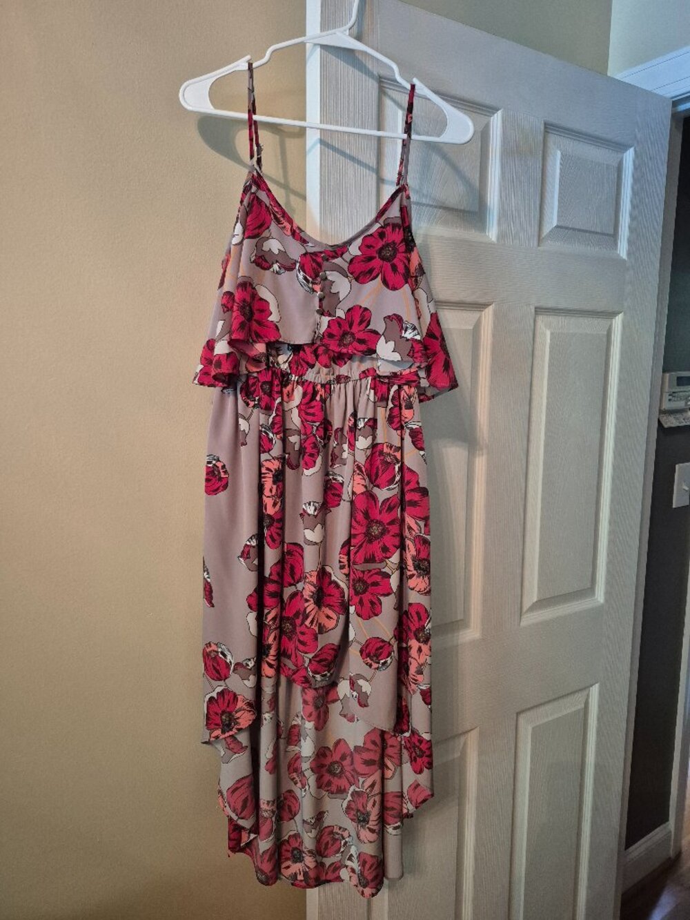 Adorable strappy sundress poppy pattern size 8